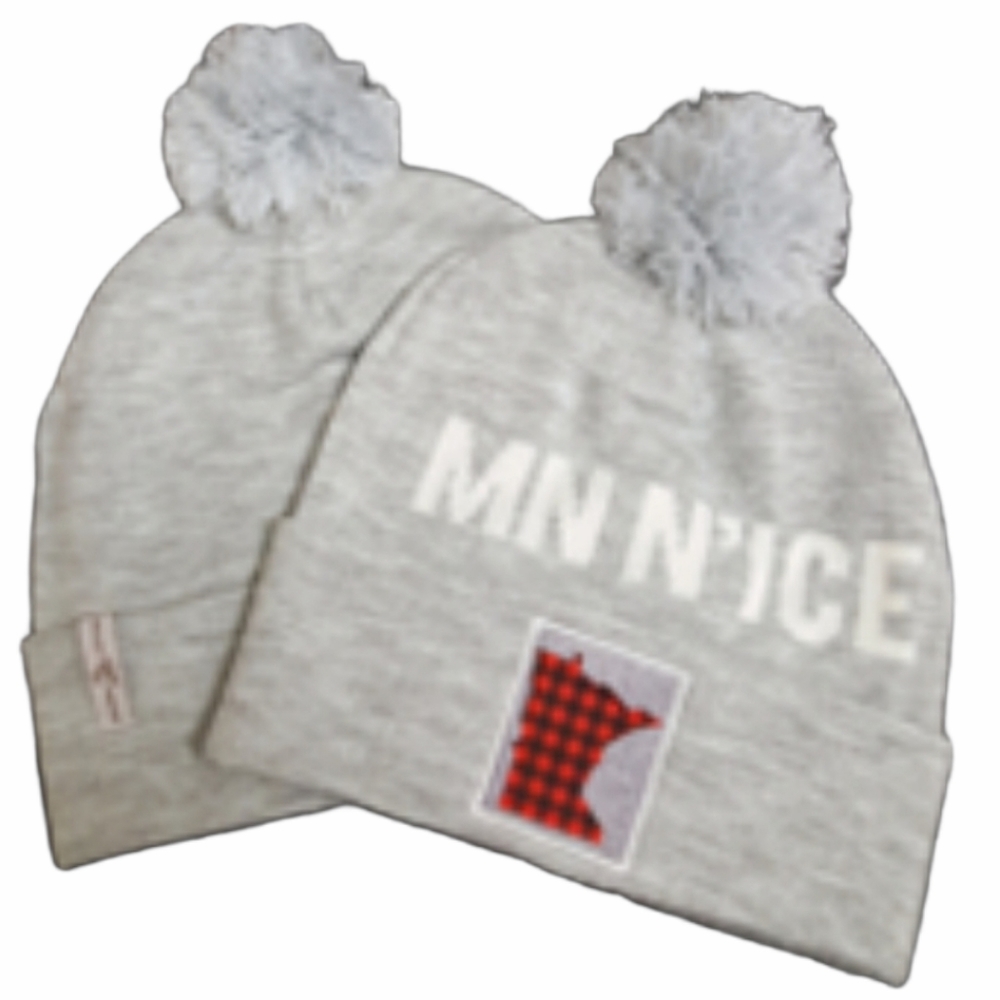 🆓❄️ MINNESOTA ❄ MNICE luxe plush plaid pompom beanie ❄️ 🆓🆓🆓FREEW/$25BUNDLE❣️